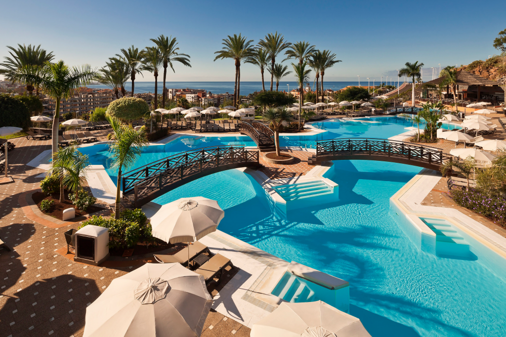 The Island of Eternal Spring The Rutland Magazine